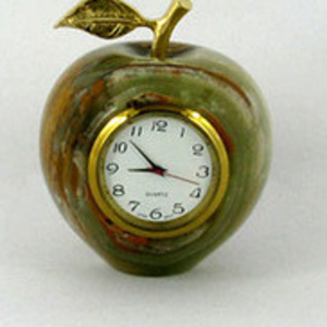 Часы Яблоко из оникса 6, 5см