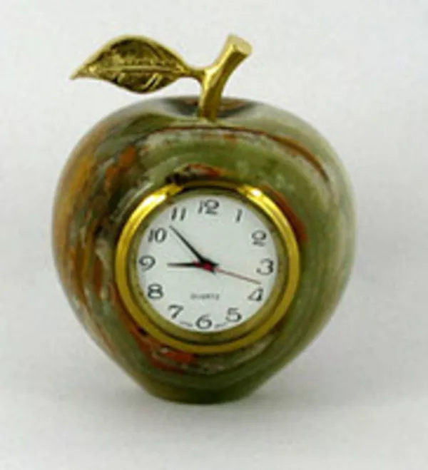 Часы Яблоко из оникса 6, 5см